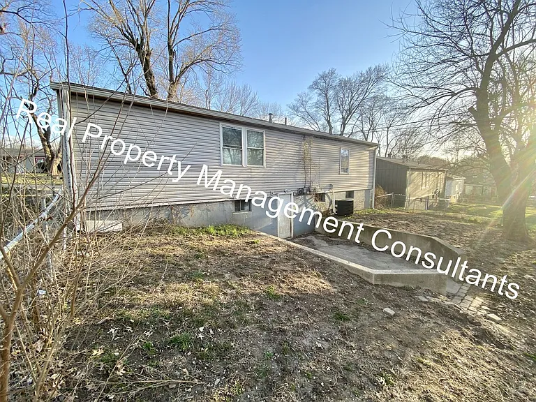 6306 E 152nd St — Photo 33