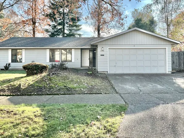 2386 Woodlawn Ct NE, Keizer, OR 97303