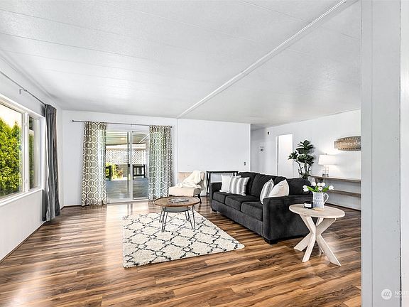 5th image of 3611 I Street NE #298