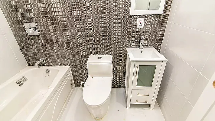 Rented by Nooklyn NYC LLC | media 9