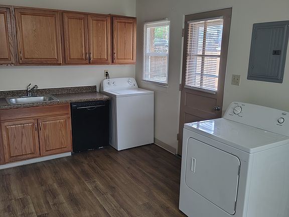 4th image of 3833 Linda Vista Ln #1