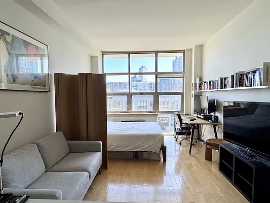 Living room, photo 1