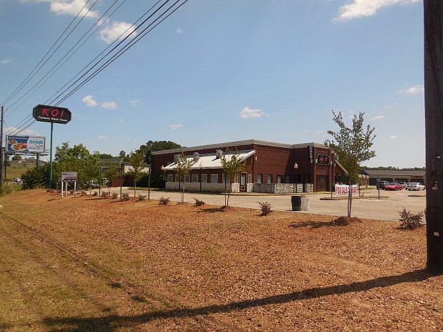 2nd image of 3501 Montgomery Hwy