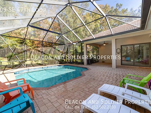 3rd image of 609 SE 47th Loop