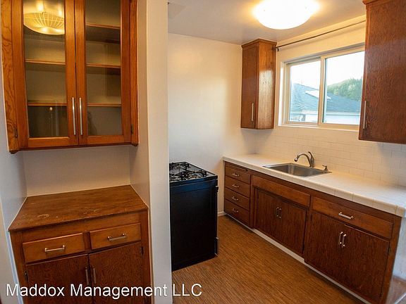 3rd image of 113 Clubhouse Ave APT 3