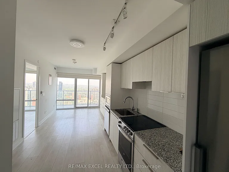 501 Yonge St #3506 — Photo 2