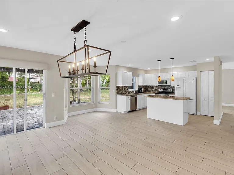 10766 Crescendo Cir — Photo 13