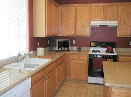 3rd image of 10634 Olympic Pine Dr