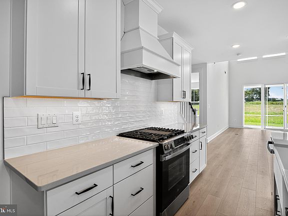 4th image of 12638 Knolls Ln