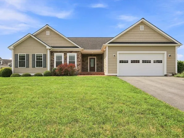 600 Skyrock Ct, McGaheysville, VA 22840