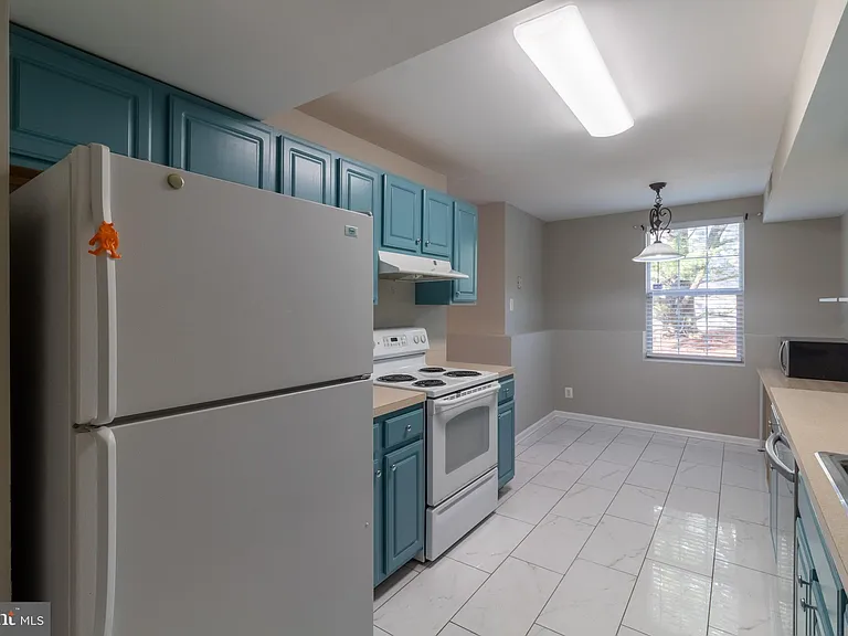 35 Pickering Ct #2 — Photo 7