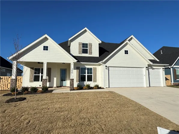 306 Estella St, Lowell, AR 72745