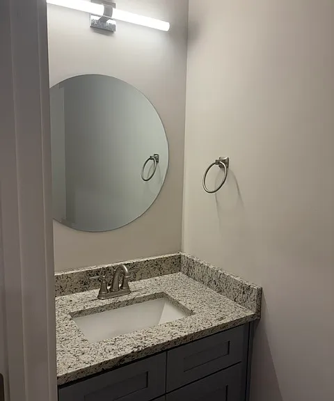 304 Henderson St — Photo 8
