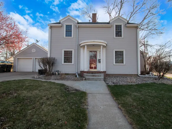 2544 S Coral St, Sioux City, IA 51106