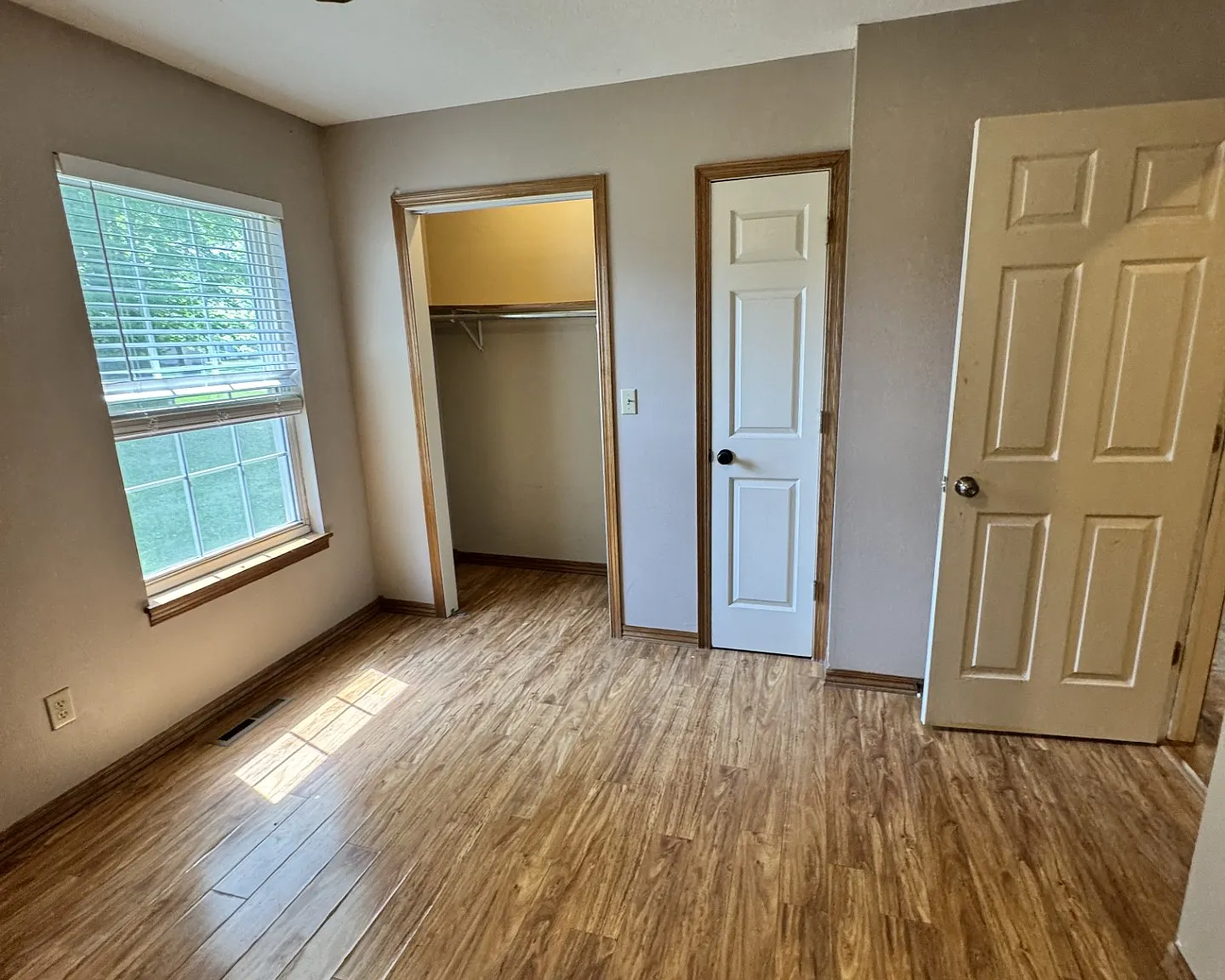 1203 Smelter — Photo 4