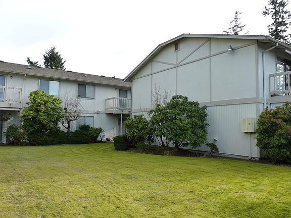 4th image of 3332 Bridgeport Way W #2