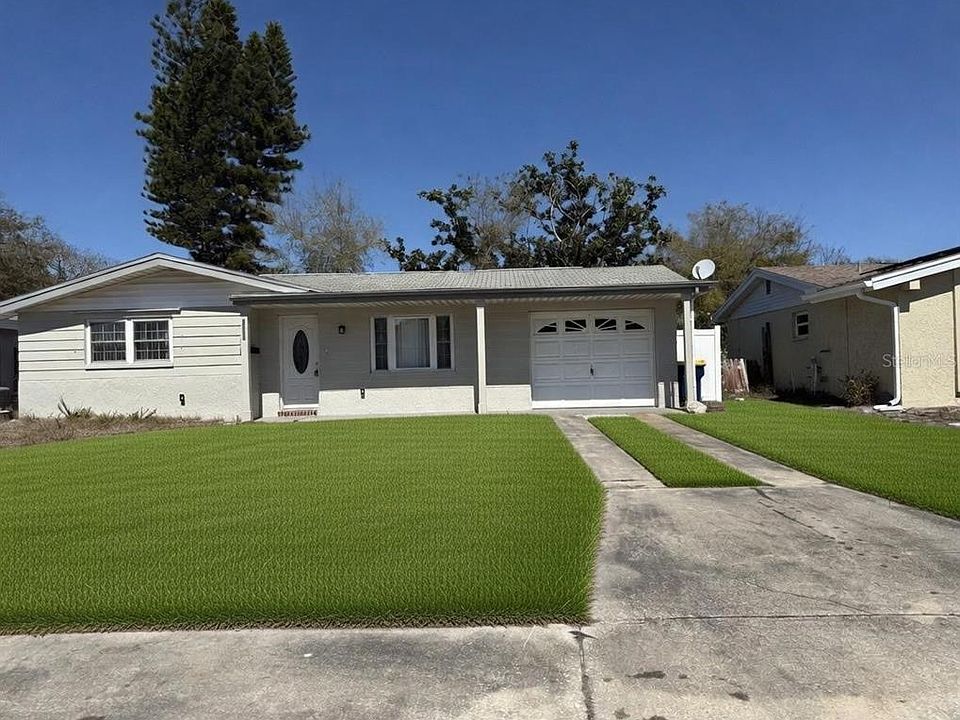 1st image of 4033 Newcastle Dr