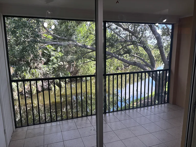 741 Palm View Dr — Photo 12