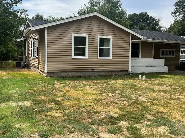 1415 Glendale St, Greenville, TX 75401
