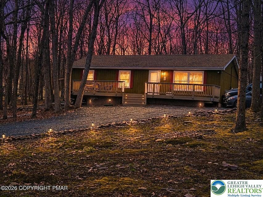 1st image of 132 Circle Dr