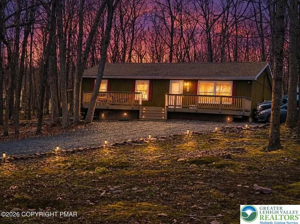 132 Circle Dr, Albrightsville, PA 18210