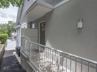 840 Montgomery Ave #B, Narberth, PA 19072