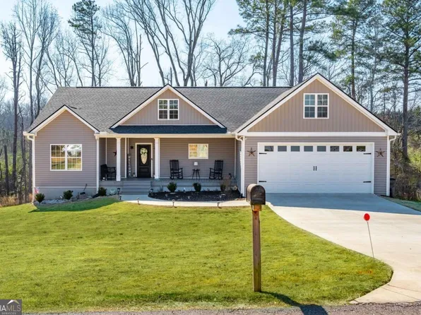 136 Oak Dr, Maysville, GA 30558