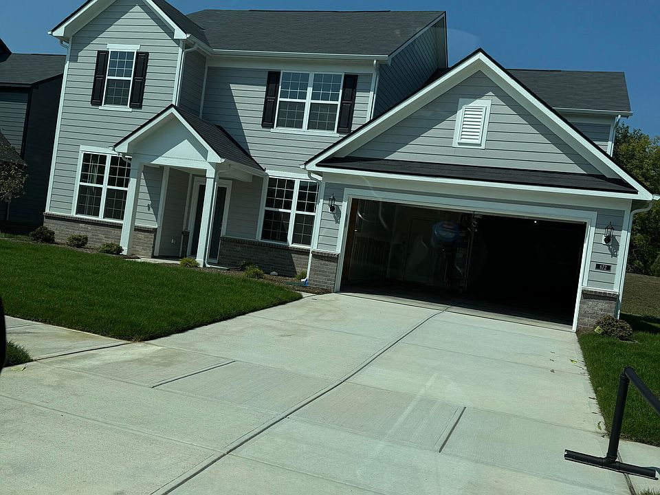 1st image of 672 Cowley Dr