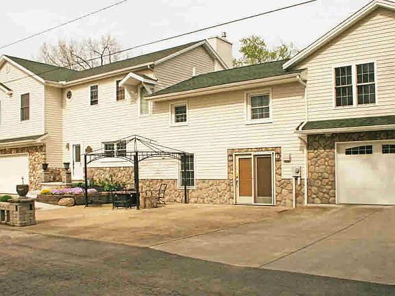 2nd image of 10220 Grand Blvd