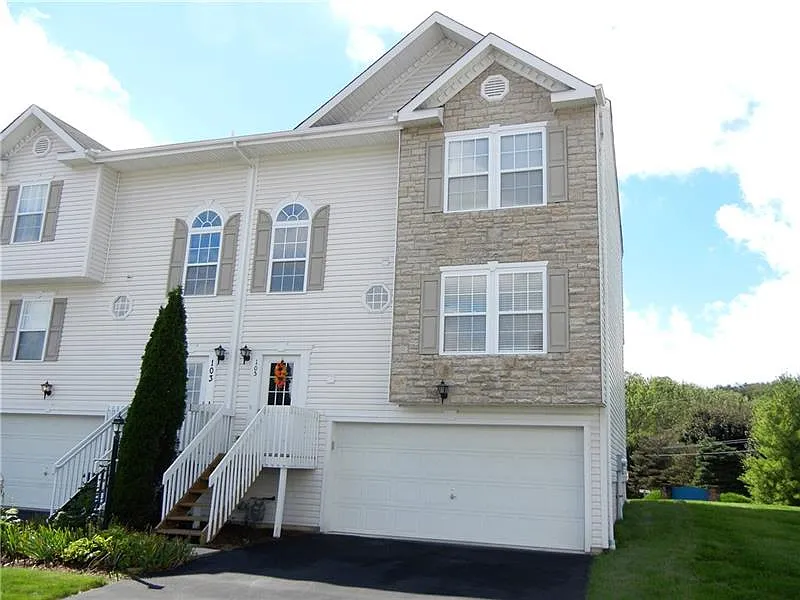 105 Manor View Dr photo 1