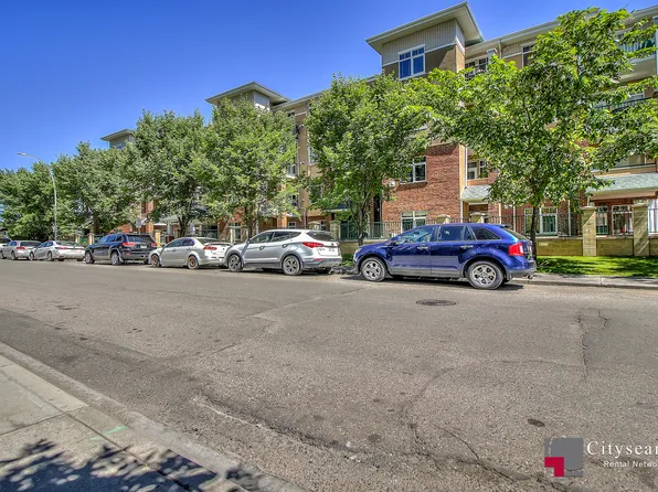 5720 2nd St SW #214, Calgary, AB T2H 3B3