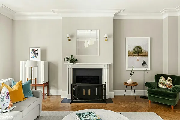 Living room, photo 3