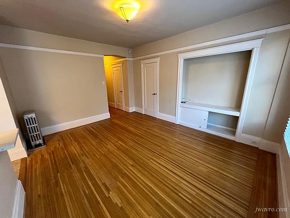 3rd image of 1000 Powell St APT 25