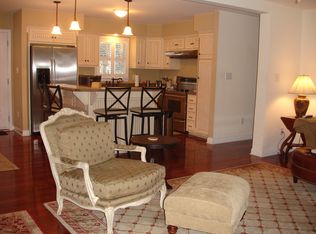 1069 Harts Bluff Rd, Wadmalaw Island, SC 29487