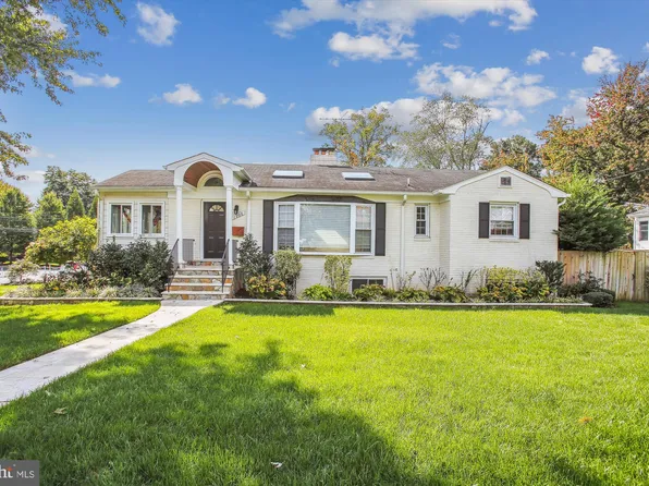 1200 Trinity Dr, Alexandria, VA 22314