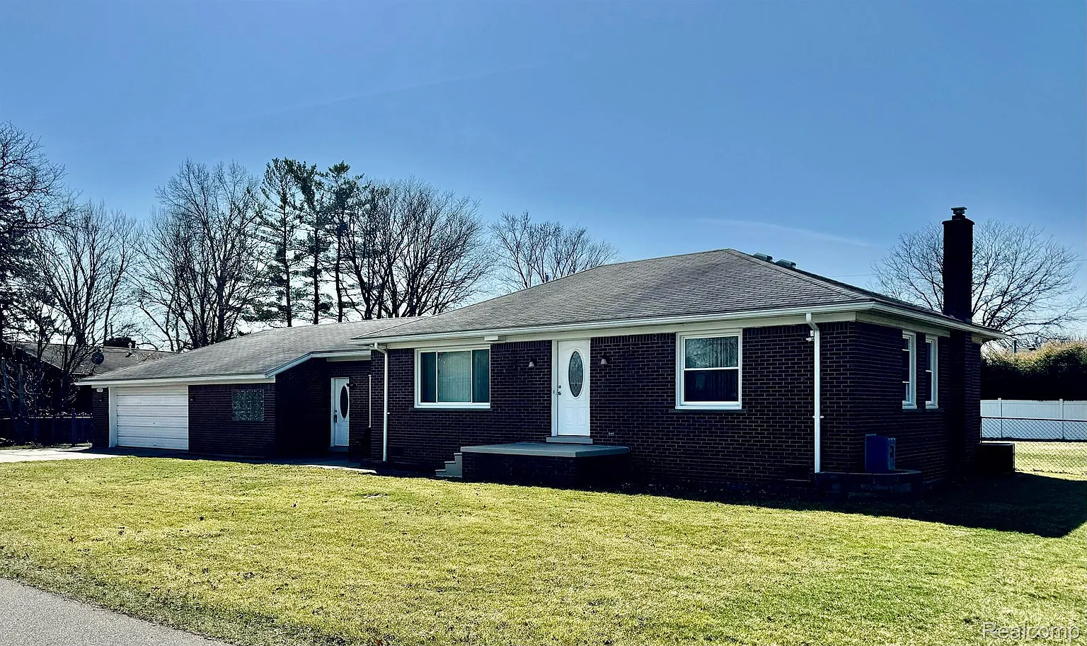 31105 Leota St photo 1