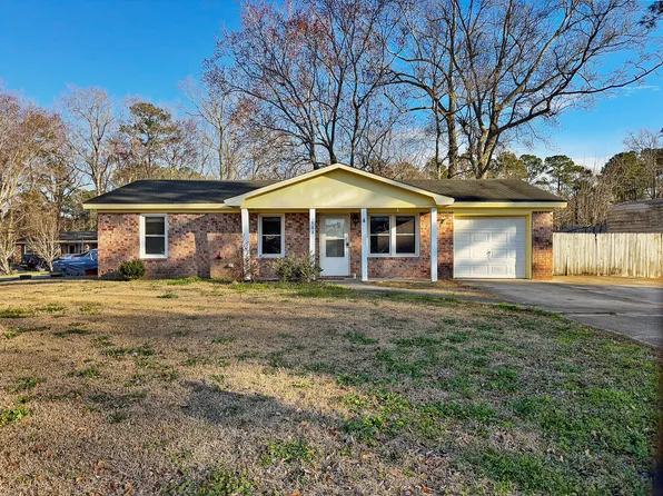 100 Pine Ridge Dr, Goose Creek, SC 29445