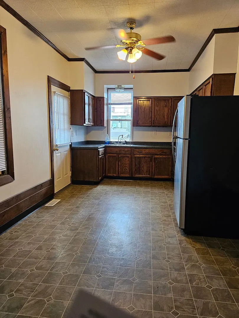 835 W Princess Street, YORK — Photo 3