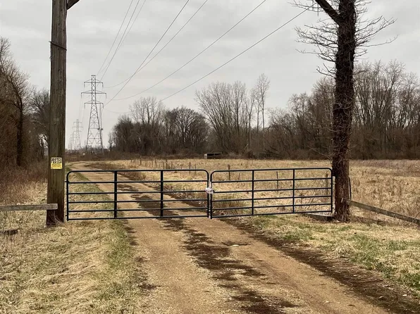 55255 Bittersweet Rd, Mishawaka, IN 46545