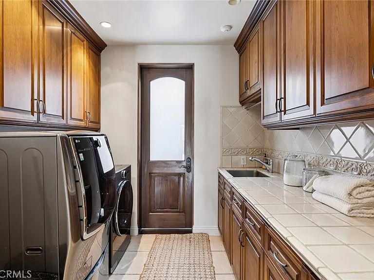 215 S Poinsettia Ave — Photo 44
