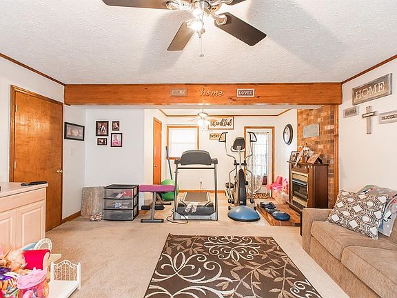 5th image of 223 Jefferson Woods Dr