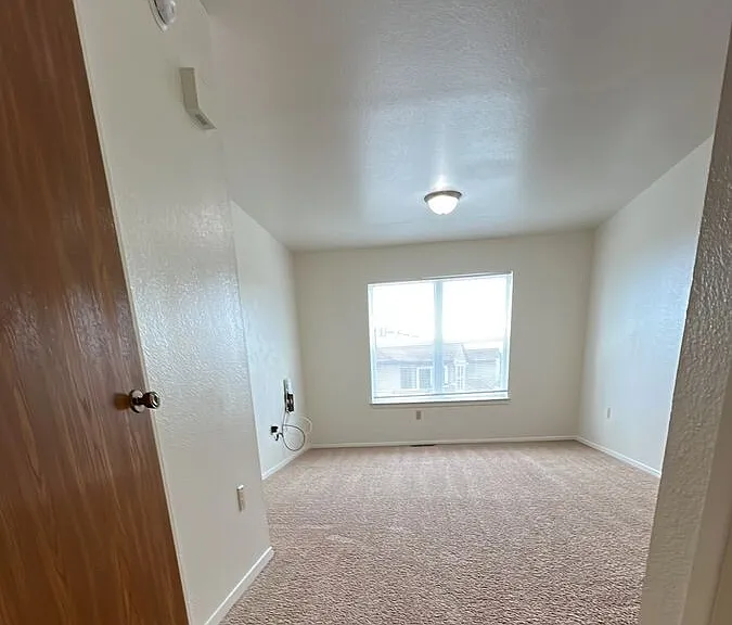 1153 Dakota Dr — Photo 4