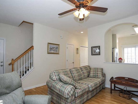 5th image of 242 Cedar Crossing Ln