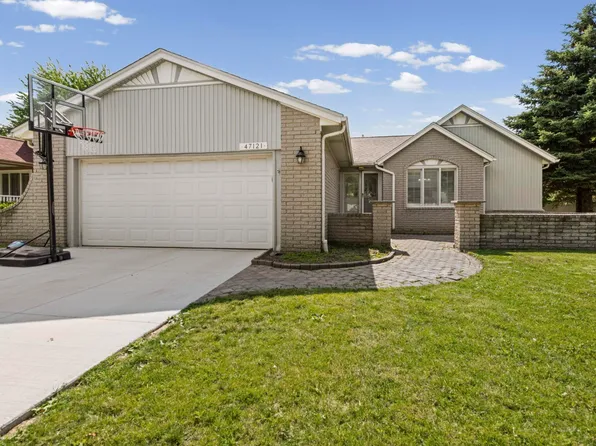 47121 Barbara Rd, Macomb, MI 48044
