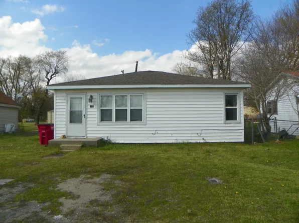 510 W Murray Ln, Sikeston, MO 63801