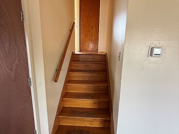 5th image of 616 Talon St