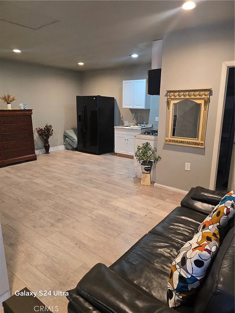 Studio, 462 sqft, $2,000 — Photo 2