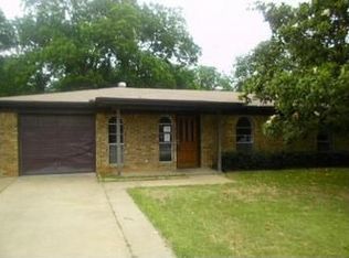 1009 W Vilbig St, Irving, TX 75060