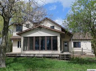 80066 400th St, Bird Island, MN 55310