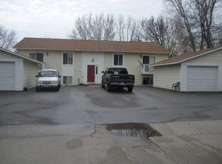 1493 4th St W, Hastings, MN 55033